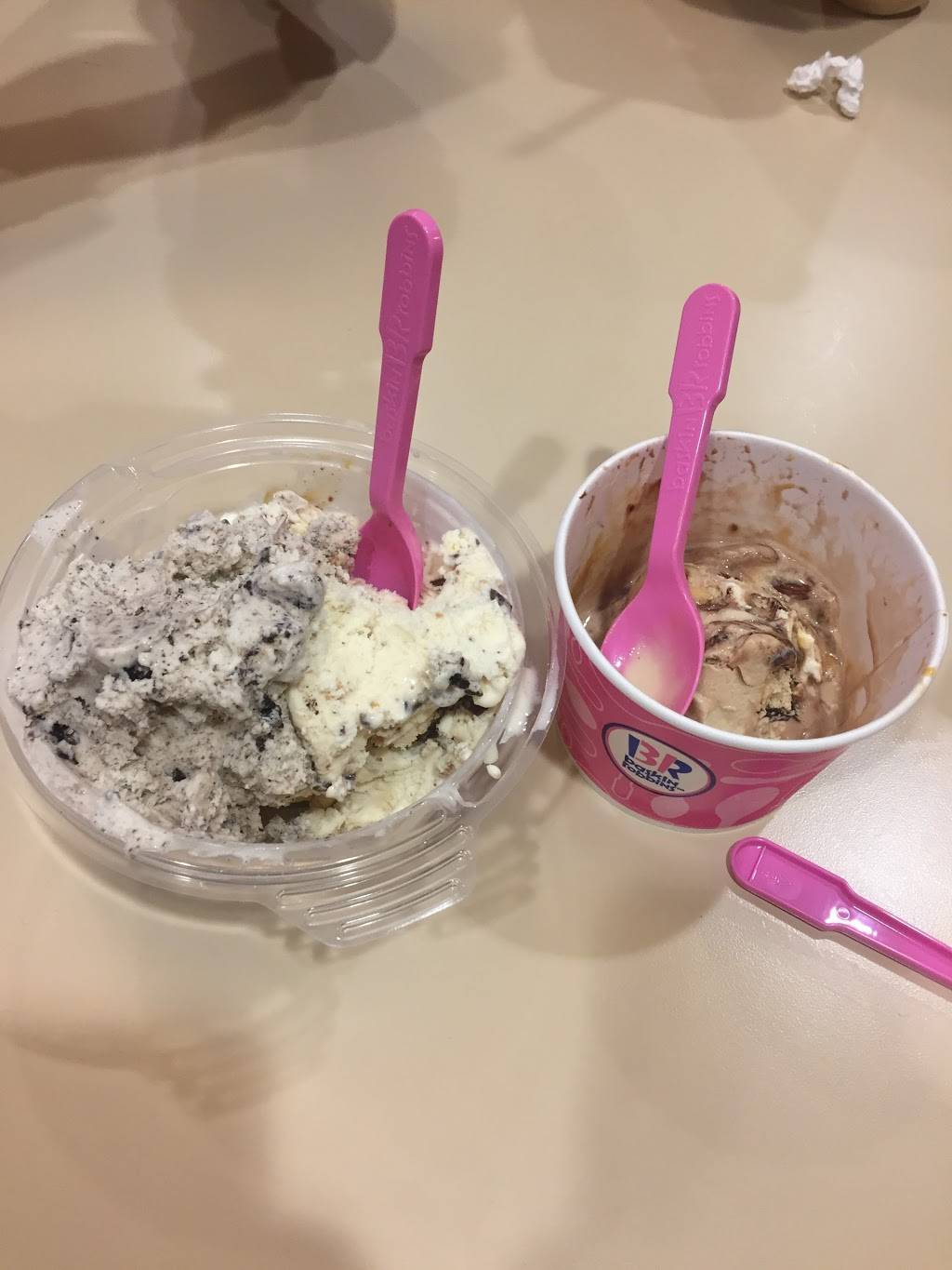 Dunkin | bakery | 8224 Champions Gate Blvd, Davenport, FL 33896, USA | 3214014072 OR +1 321-401-4072