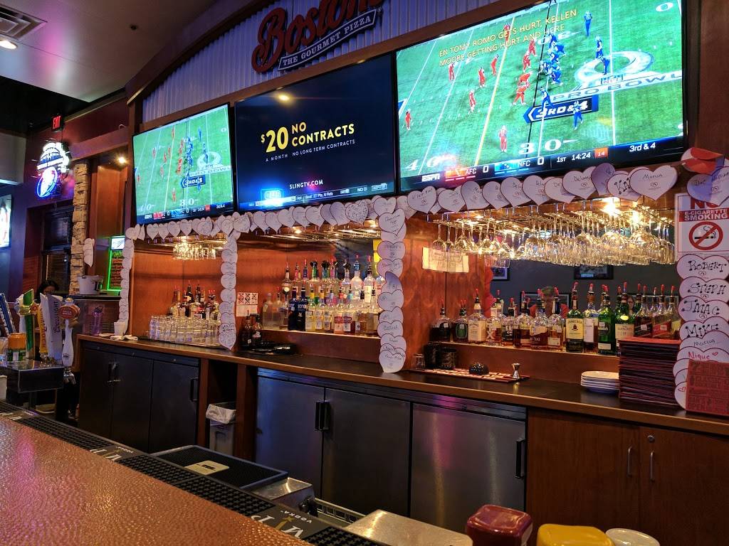 Bostons Restaurant & Sports Bar | restaurant | 2501 E Lamar Blvd, Arlington, TX 76006, USA | 8176337773 OR +1 817-633-7773