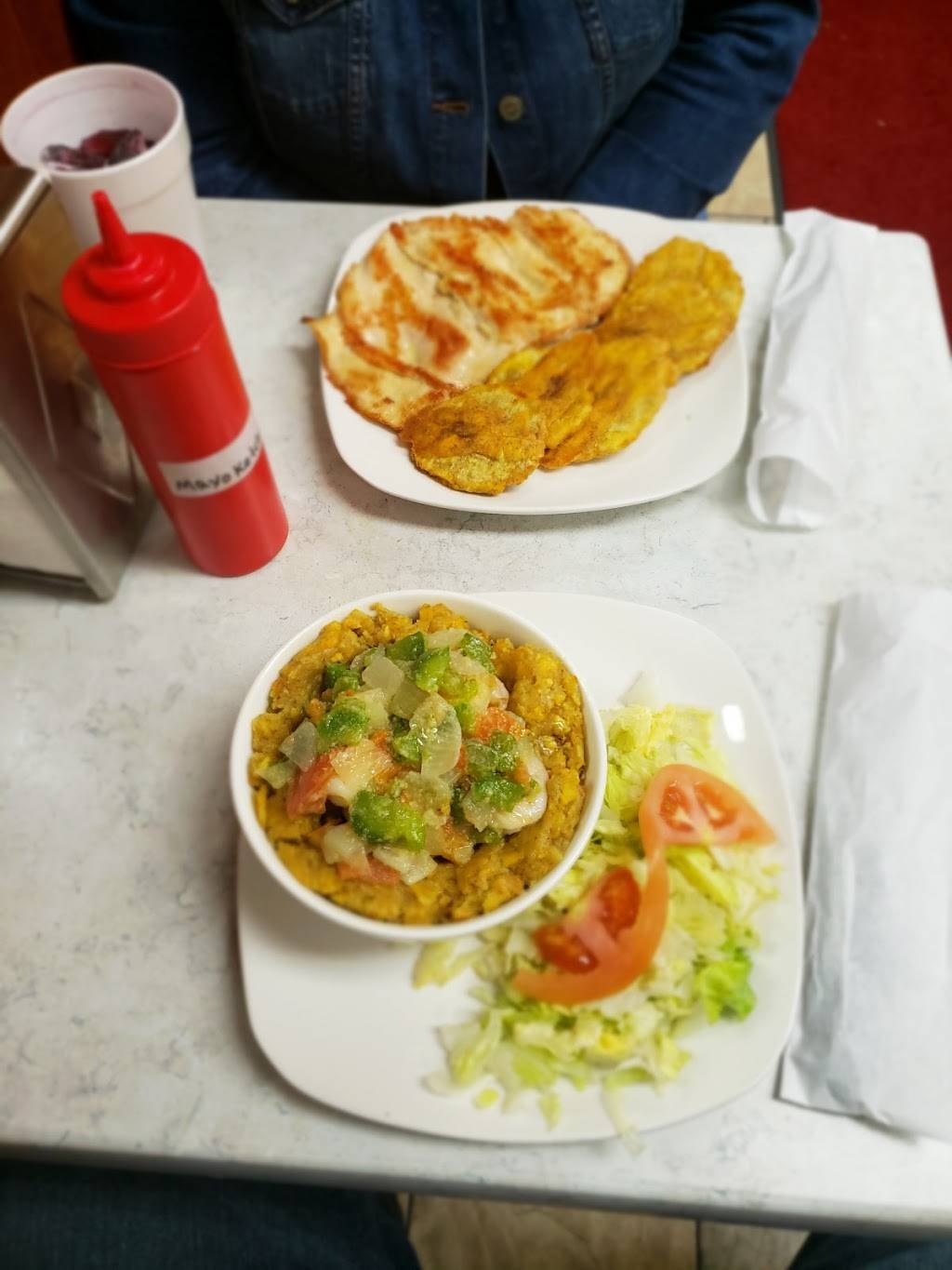 The Latin Flavor Restaurant & Lounge | restaurant | 870 Broadway, Newark, NJ 07104, USA | 8622409177 OR +1 862-240-9177