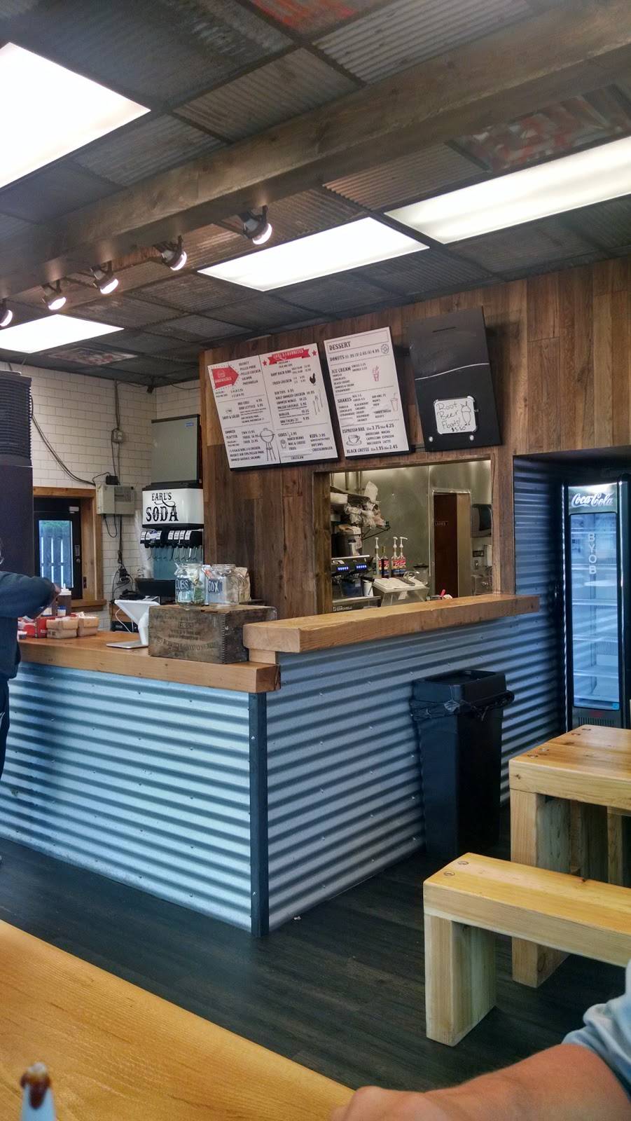 Earls BBQ | restaurant | 4835 N Austin Ave, Chicago, IL 60630, USA | 7736287870 OR +1 773-628-7870