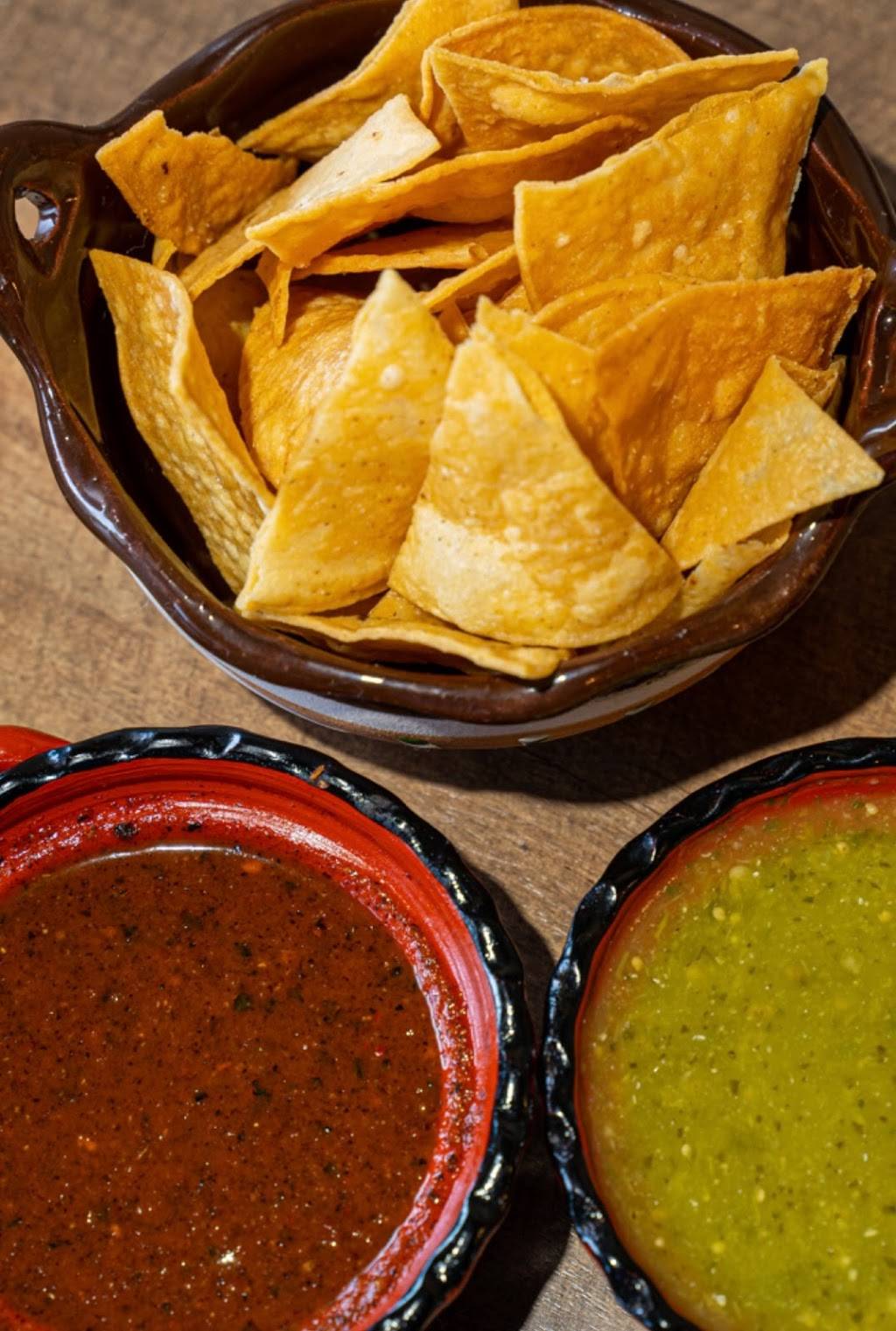 El Ranchito Autentica Comida Mexicana | restaurant | 512 S State College Blvd, Anaheim, CA 92806, USA | 7142154329 OR +1 714-215-4329