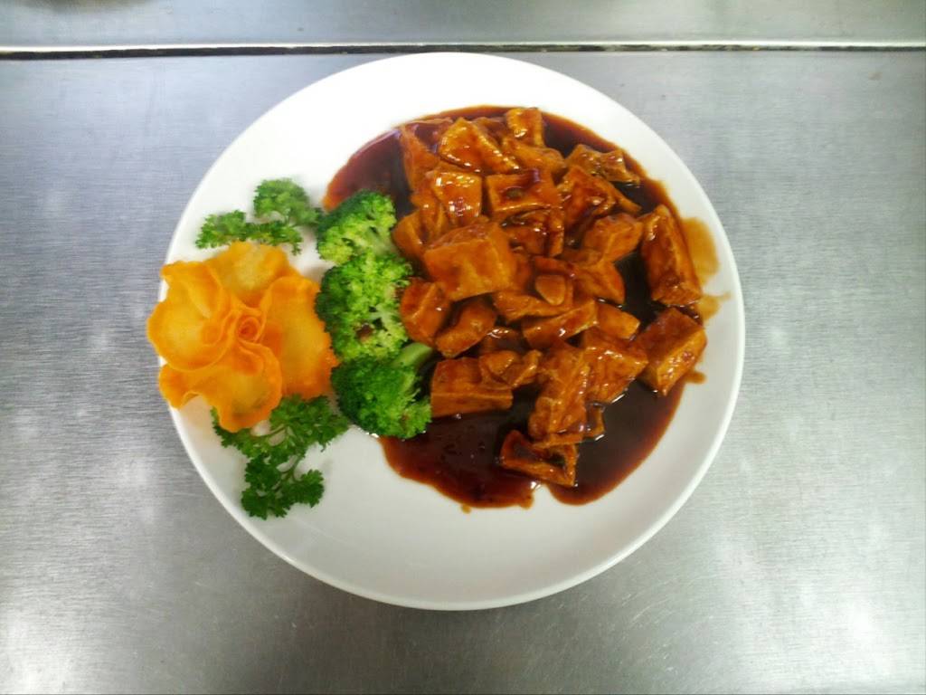 Bai Du | restaurant | 580 Craig Dr #3, Perrysburg, OH 43551, USA | 4198747077 OR +1 419-874-7077