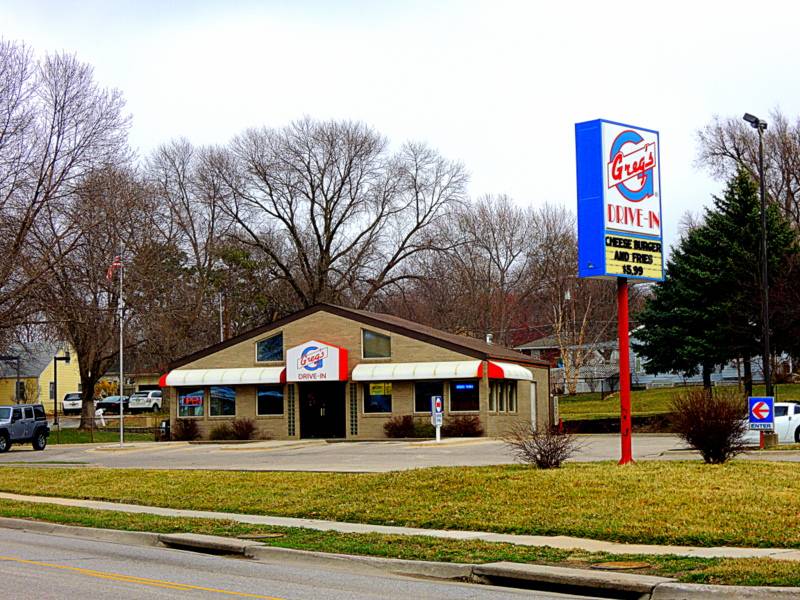 Gregs Restaurant | restaurant | 1202 N Cotner Blvd, Lincoln, NE 68505, USA | 4024660633 OR +1 402-466-0633