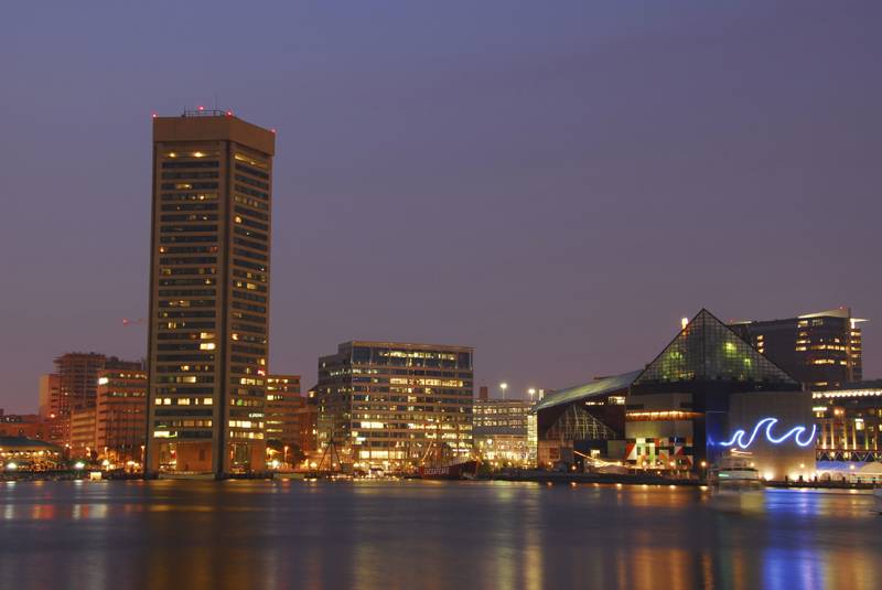 The Center Club | restaurant | 100 Light St #16, Baltimore, MD 21202, USA | 4107277788 OR +1 410-727-7788