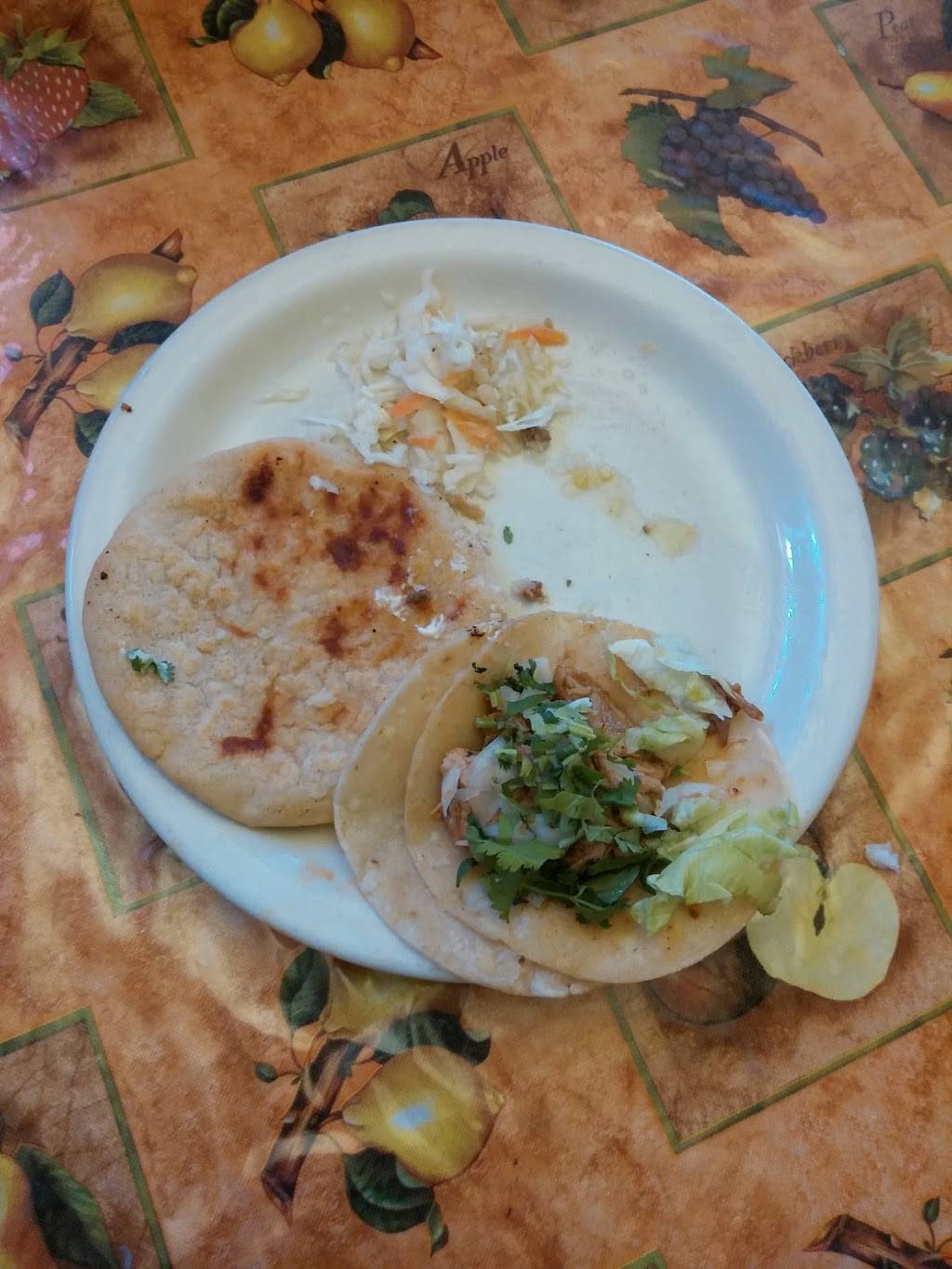 La Salvadorena | restaurant | 1103 S McDonald St, McKinney, TX 75069, USA | 9725421506 OR +1 972-542-1506
