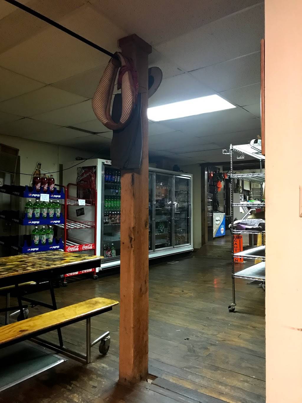 Hops Country Store | restaurant | 1546 Murphytown Rd, Davisville, WV 26142, USA | 3046791001 OR +1 304-679-1001