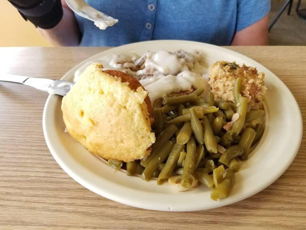 Miss. Mollies Diner | restaurant | 201 San Antonio Rd, Alto, TX 75925, USA | 9368581001 OR +1 936-858-1001