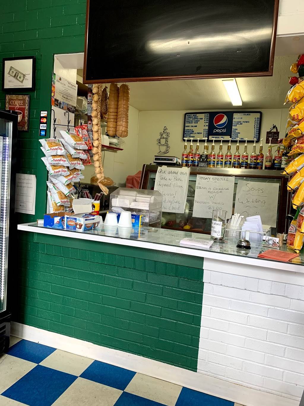 DeCaros Deli | restaurant | 47 Cedar St, Latrobe, PA 15650, USA | 7248794429 OR +1 724-879-4429