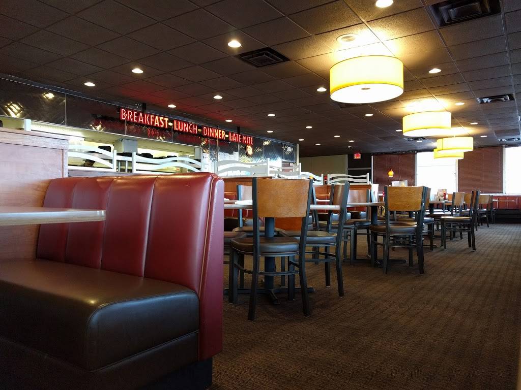 Dennys | restaurant | 4024 E Harry St, Wichita, KS 67218, USA | 3166838362 OR +1 316-683-8362