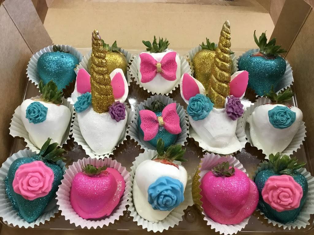 Bougie Berries Dessert Boutique | restaurant | 7157 W Burleigh St, Milwaukee, WI 53210, USA | 6624268443 OR +1 662-426-8443