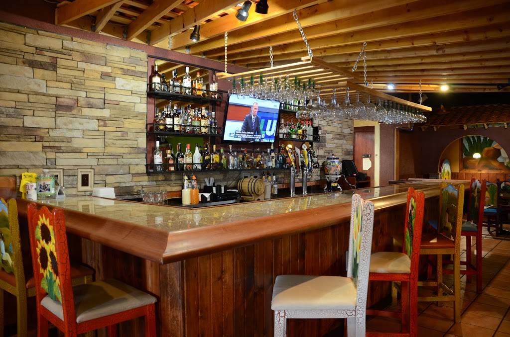 El Rancho Mexican Restaurant | restaurant | 2747 16th Ave SW, Cedar Rapids, IA 52404, USA | 3192988844 OR +1 319-298-8844