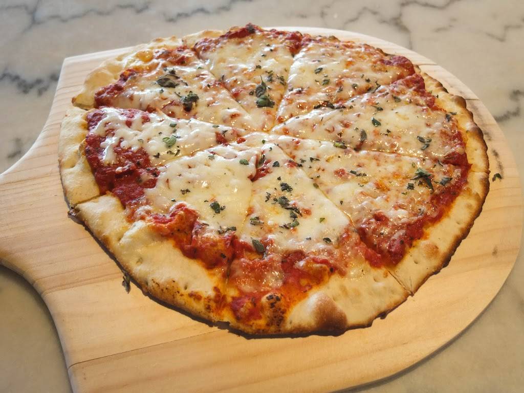 BottleDog Bites & Brews | restaurant | 8306 Chapel Hill Rd, Cary, NC 27513, USA | 9196945377 OR +1 919-694-5377