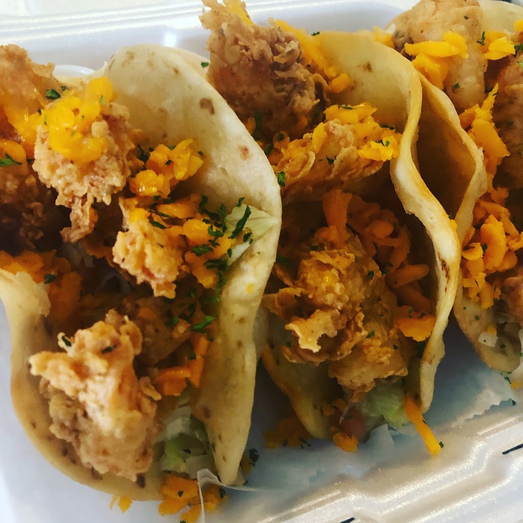 Kiss My Grits Kitchen | restaurant | 640 Douglas Rd, Opa-locka, FL 33054, USA | 3057644005 OR +1 305-764-4005