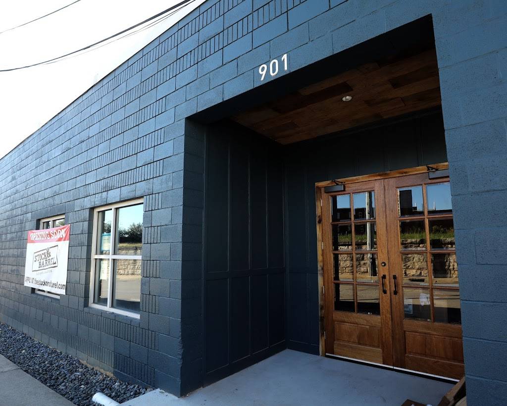 Stock & Barrel | restaurant | 901 Gleaves St, Nashville, TN 37203, USA | 6158913350 OR +1 615-891-3350