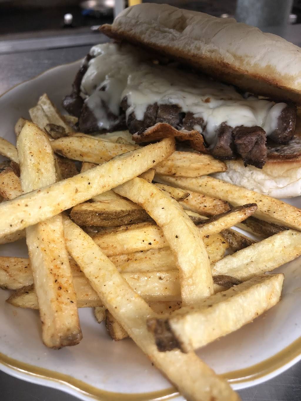 Reflection (soul food) | restaurant | 140 Morgantown St REAR, Uniontown, PA 15401, USA | 7245504098 OR +1 724-550-4098