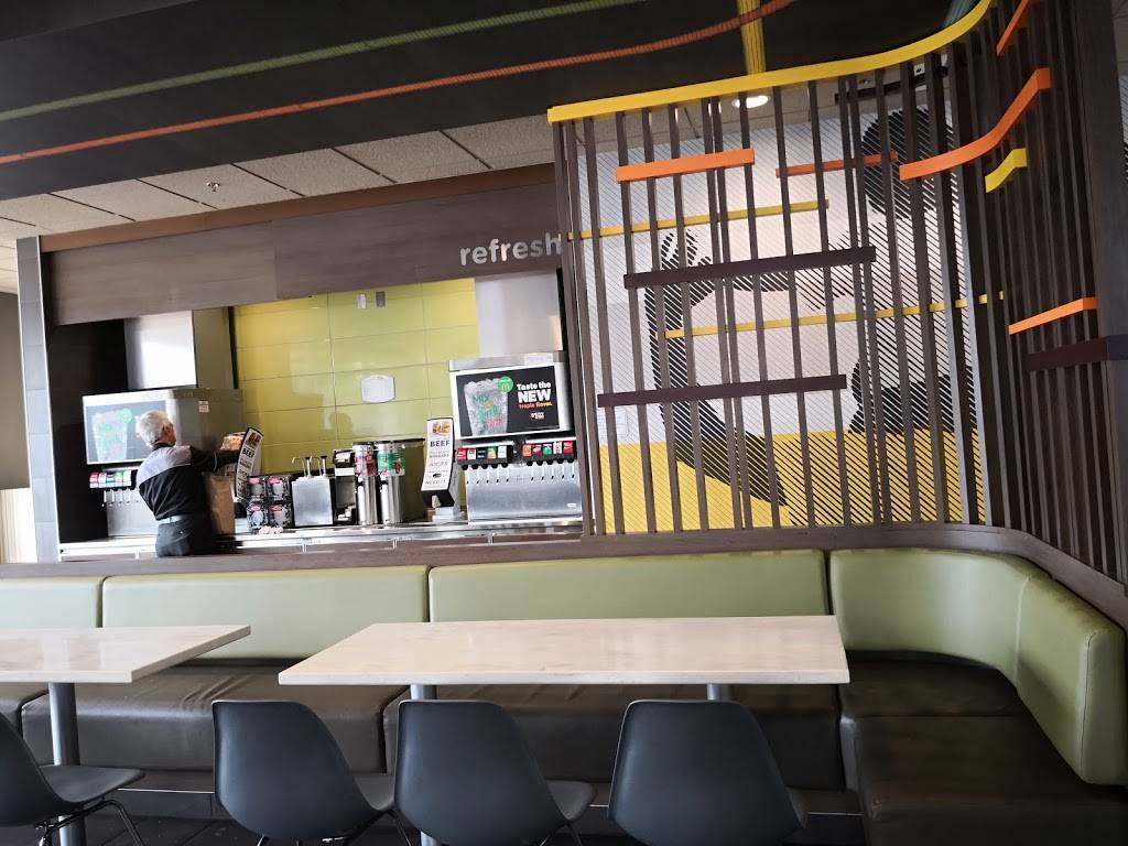 McDonalds | cafe | 11115 SW 132nd Ave, Miami, FL 33186, USA | 3053877007 OR +1 305-387-7007