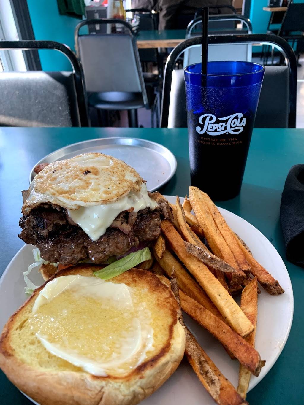 Joe-Joes Super Heroes & Pizza | restaurant | 117 Mineral Ave, Mineral, VA 23117, USA | 5408945656 OR +1 540-894-5656