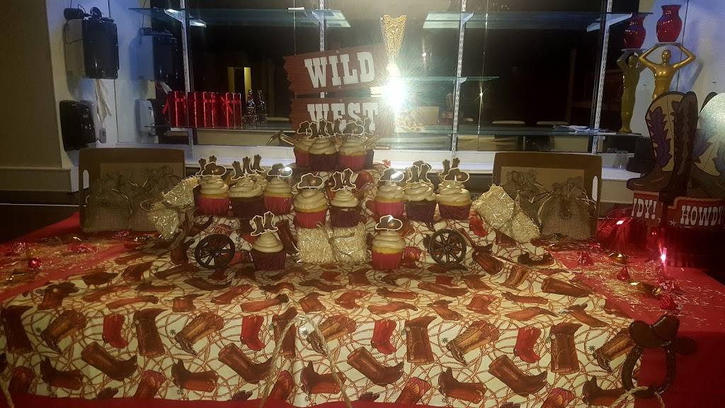 BOOM BOOM lounge | restaurant | 4222 W Camp Wisdom Rd, Dallas, TX 75237, USA | 2147214210 OR +1 214-721-4210