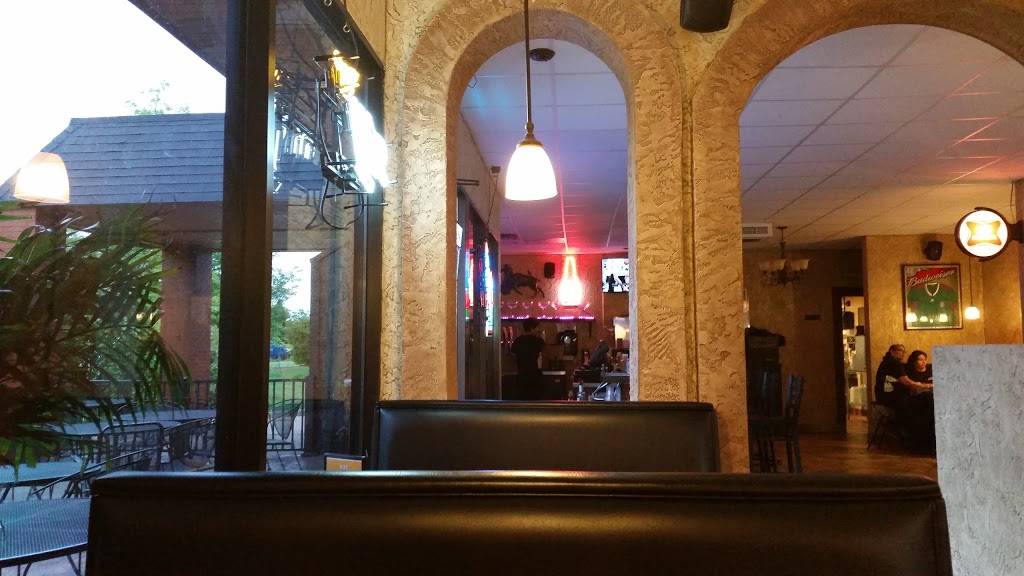 El Charro Mexican Restaurant | restaurant | 122 Elm St, Farmington, MN 55024, USA | 6514608077 OR +1 651-460-8077