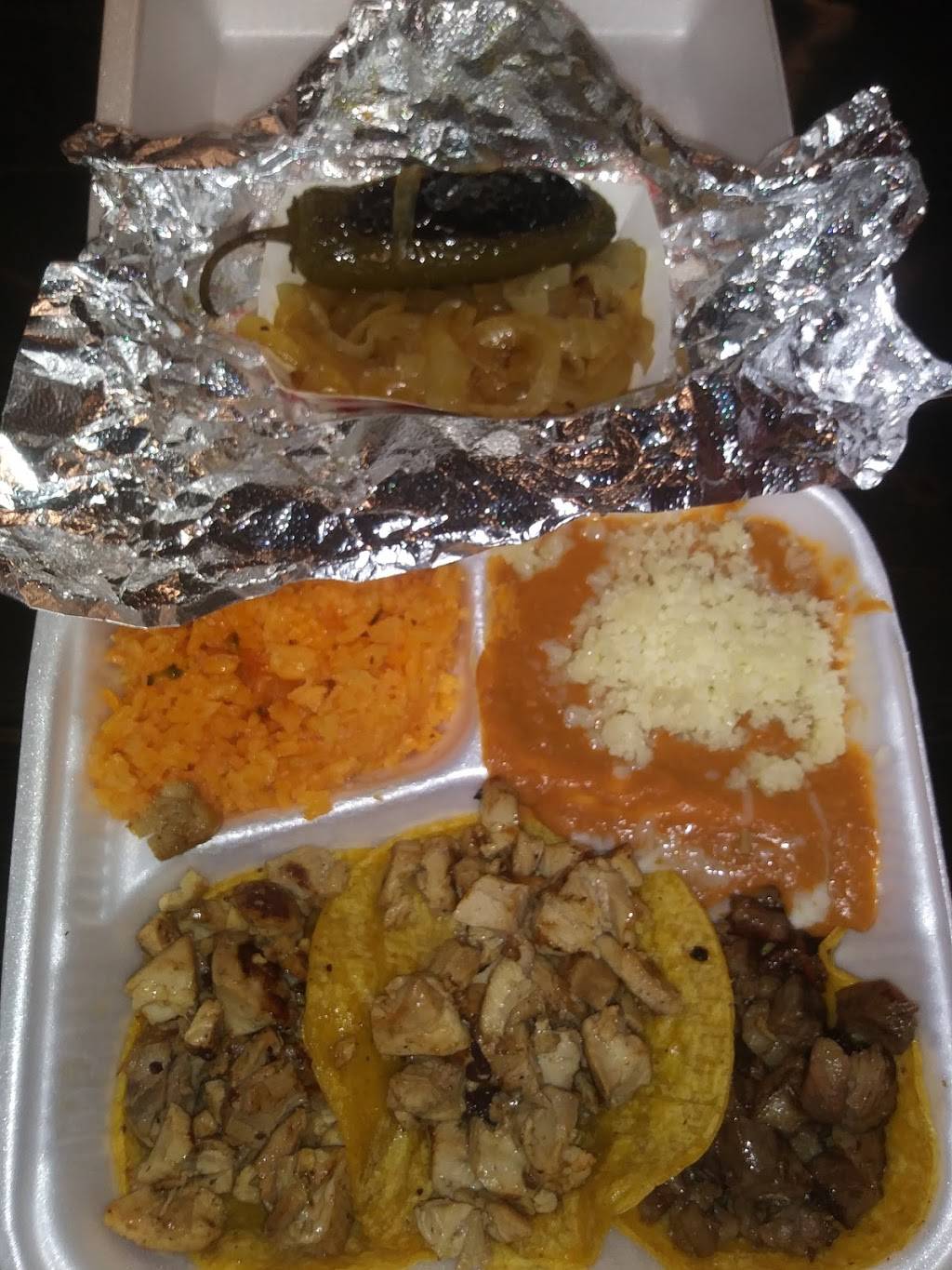 El Siner Tacos & More | restaurant | 2510 W Thunderbird Rd, Phoenix, AZ 85023, USA | 6022816213 OR +1 602-281-6213