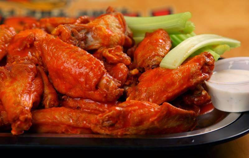 Mackenzies Sports Tavern | night club | 4015 S West Shore Blvd, Tampa, FL 33611, USA | 8138375636 OR +1 813-837-5636