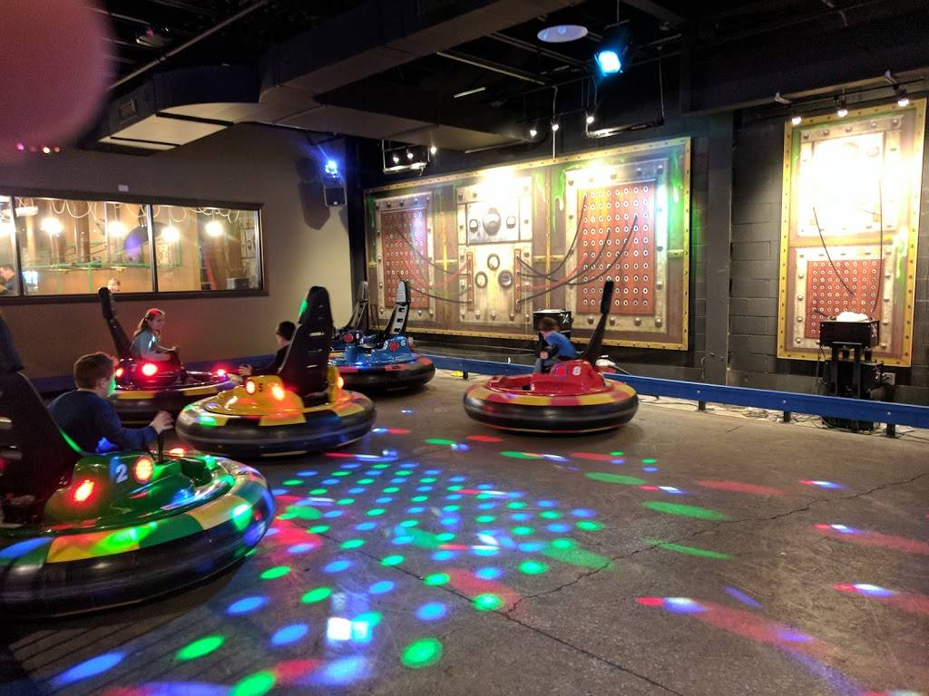 Gizmos Fun Factory | restaurant | 66 Orland Square Dr, Orland Park, IL 60462, USA | 7089498948 OR +1 708-949-8948