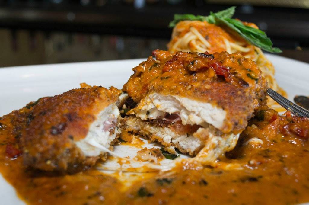 Que Pasta Italia | restaurant | 5205 Warner Ave, Huntington Beach, CA 92649, USA | 7148408730 OR +1 714-840-8730