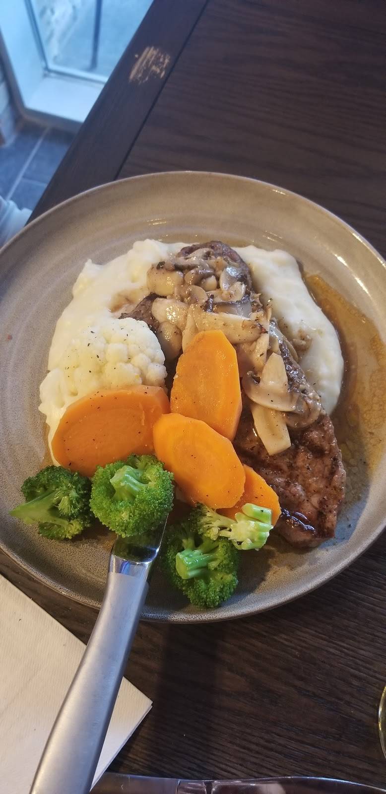 IRONWORKS kitchen | restaurant | 529 Dundas St, Woodstock, ON N4S 1C3, Canada | 5192900926 OR +1 519-290-0926