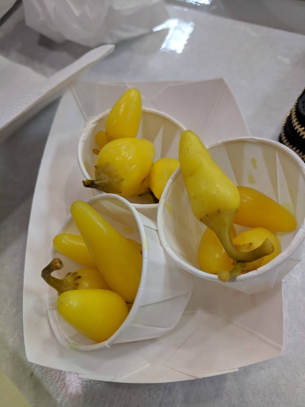 Original Tommys | restaurant | 28116 The Old Rd, Valencia, CA 91355, USA | 6612572381 OR +1 661-257-2381