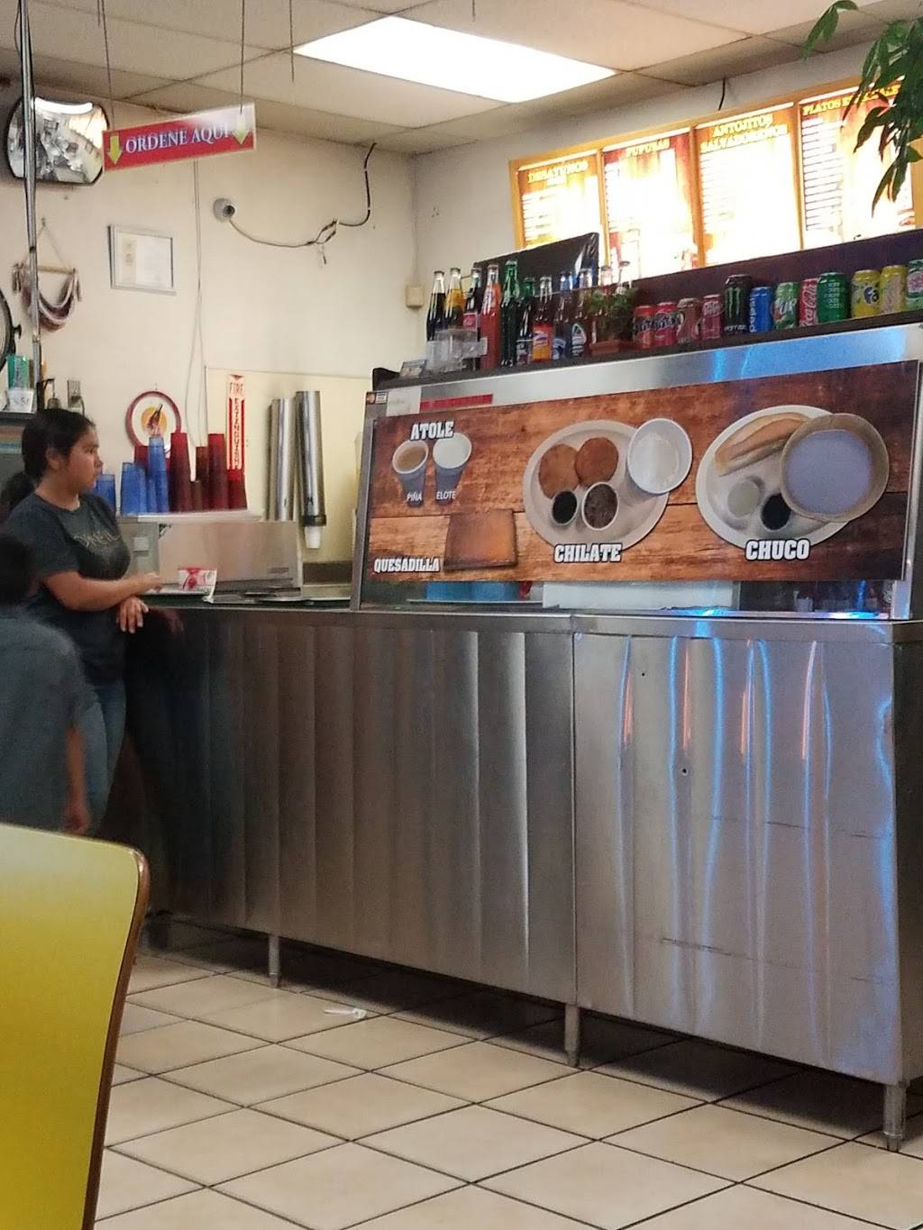 Un Rincon Centro Americano | restaurant | 13576 Harbor Blvd B3, Garden Grove, CA 92843, USA | 7145373828 OR +1 714-537-3828