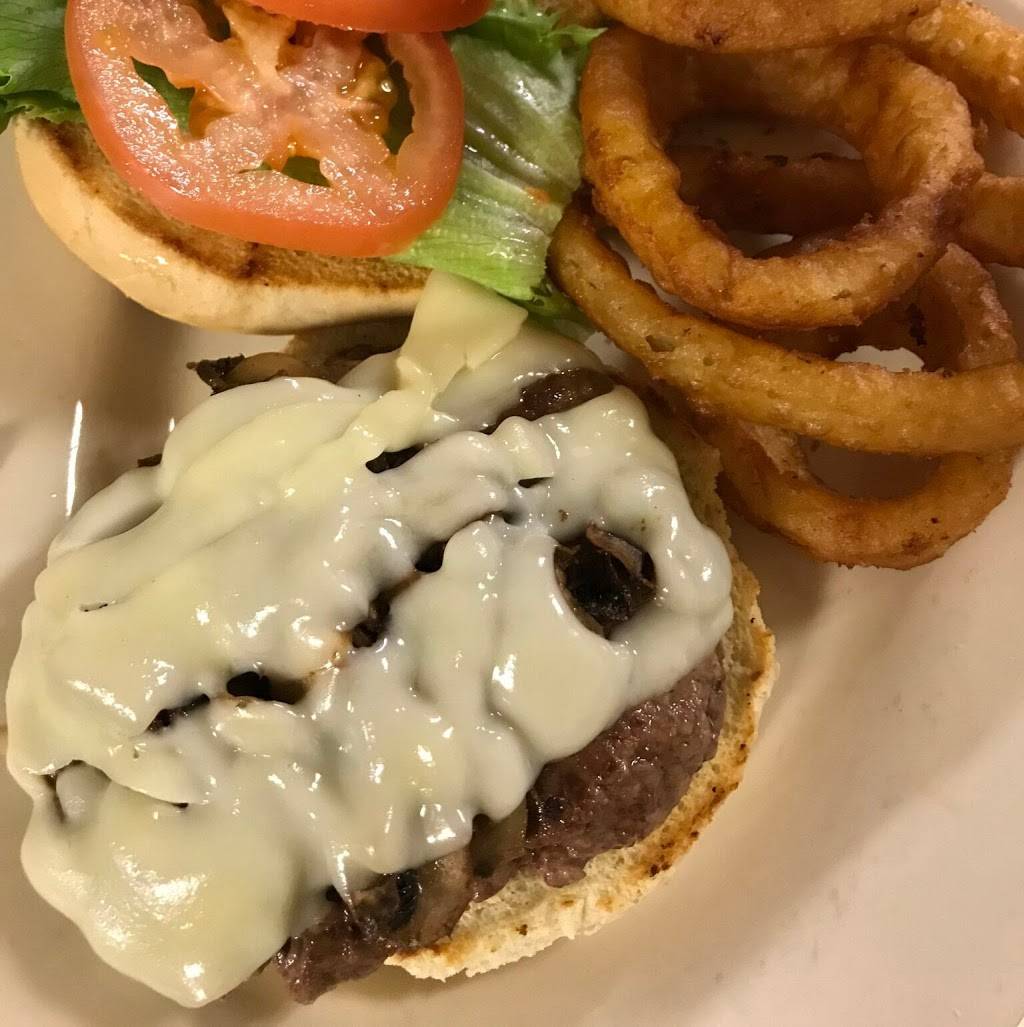 Frank Os Sports Bar & Grill | restaurant | 201 Baughman Ave, Jeannette, PA 15644, USA | 7245236900 OR +1 724-523-6900