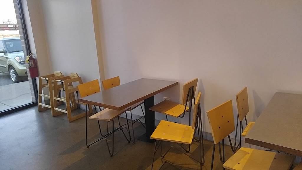 Chipotle Mexican Grill | restaurant | 1936 N Illinois 83, Round Lake Beach, IL 60073, USA | 8475434266 OR +1 847-543-4266