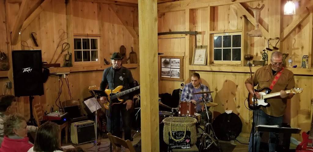 Old School Farm | restaurant | 303 Upper Woods Rd, Honesdale, PA 18431, USA | 5702531393 OR +1 570-253-1393