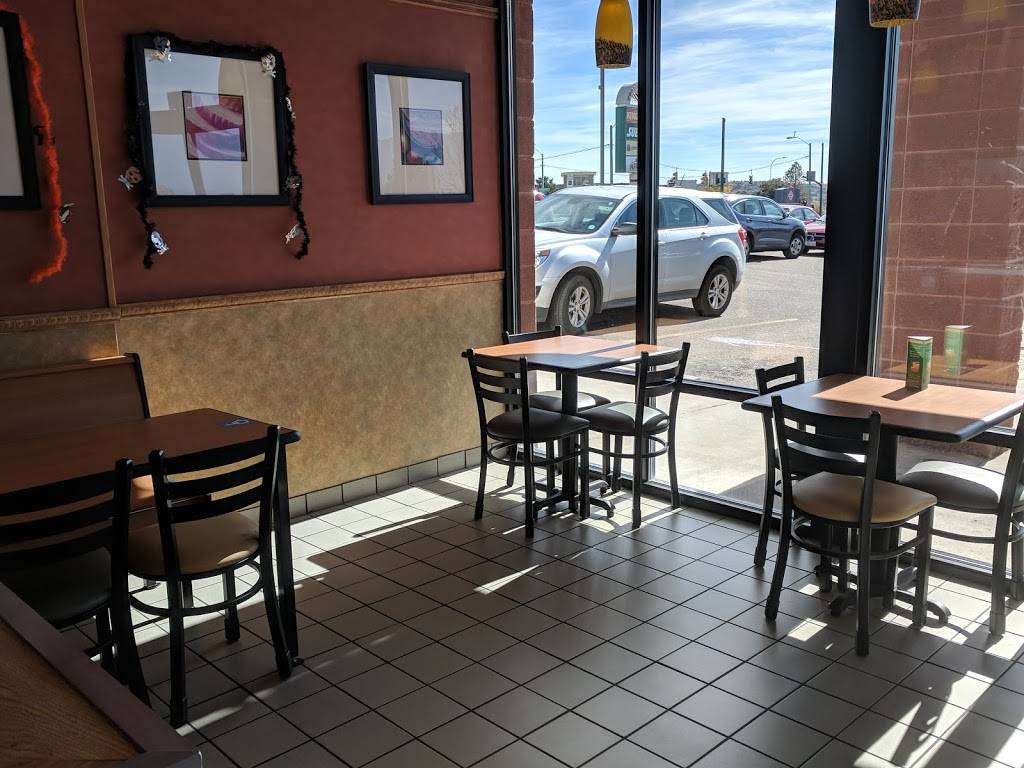 Subway | meal takeaway | 3780 E Woodmen Rd, Colorado Springs, CO 80920, USA | 7192664142 OR +1 719-266-4142