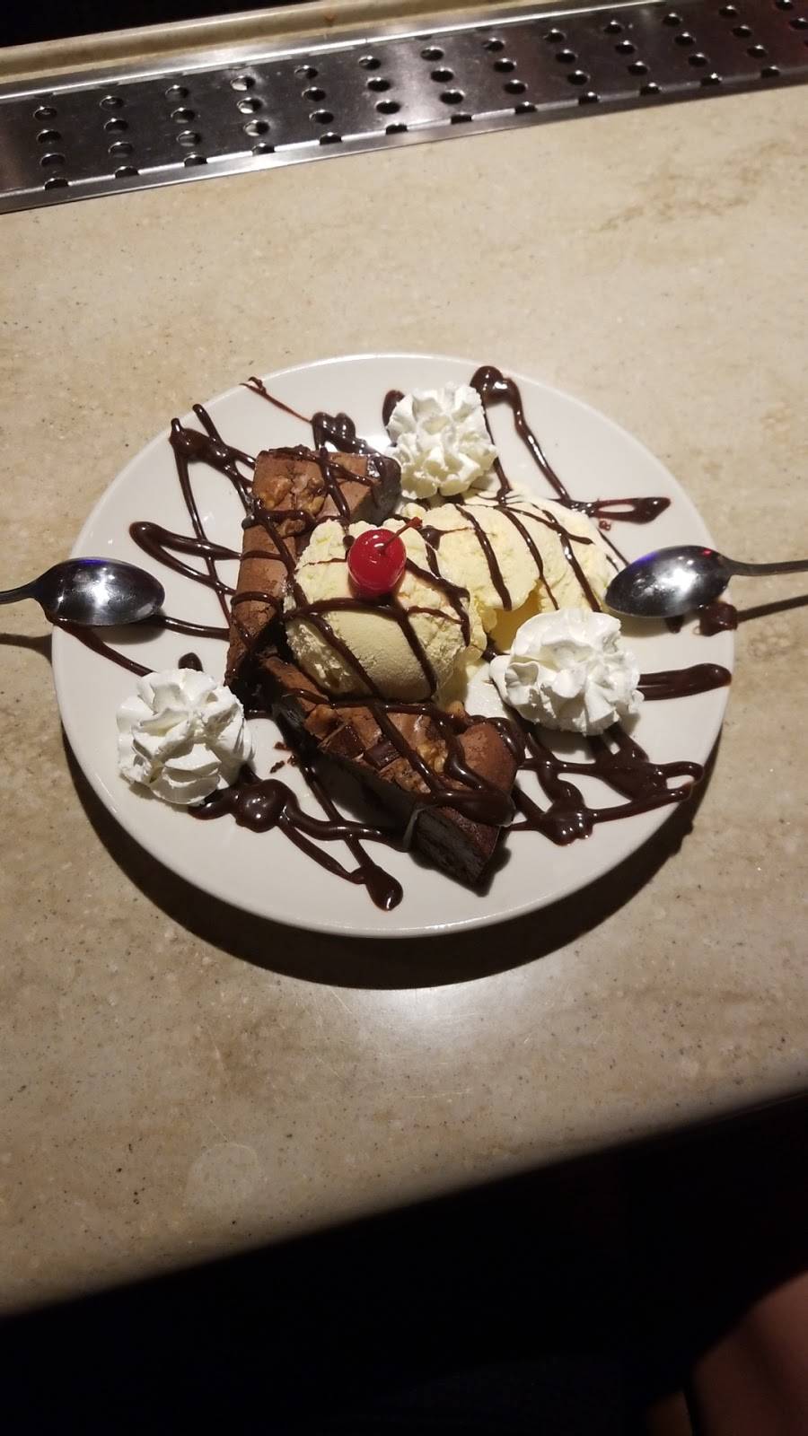 Applebees Grill + Bar | restaurant | 5110 E Bay Dr, Clearwater, FL 33764, USA | 7275396388 OR +1 727-539-6388