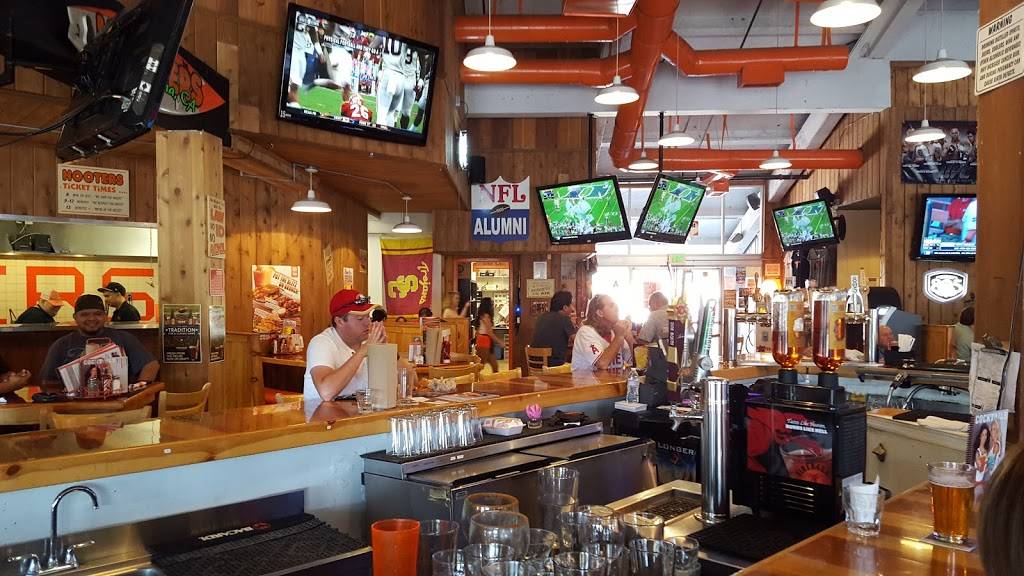 Hooters | restaurant | 3041 E Garvey Ave N, West Covina, CA 91791, USA | 6269744668 OR +1 626-974-4668