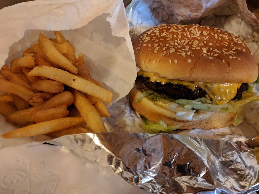 Spartan Drive In | restaurant | 9902 270th St NW, Stanwood, WA 98292, USA | 3606298988 OR +1 360-629-8988