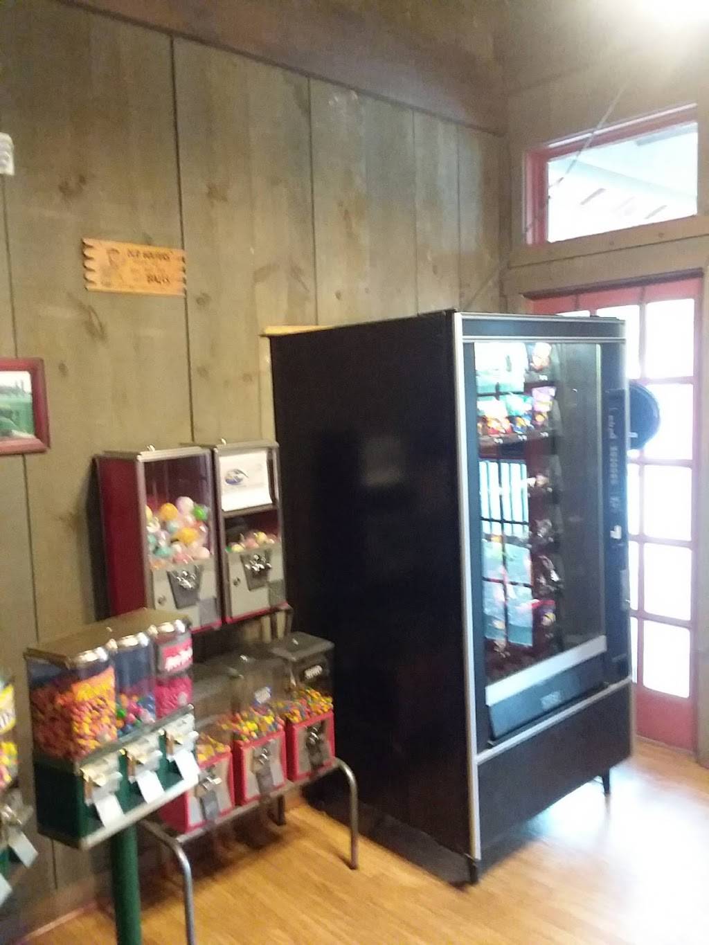 Twin Silos Restaurant | restaurant | 217 Davis Rd, Street, MD 21154, USA | 4104528800 OR +1 410-452-8800