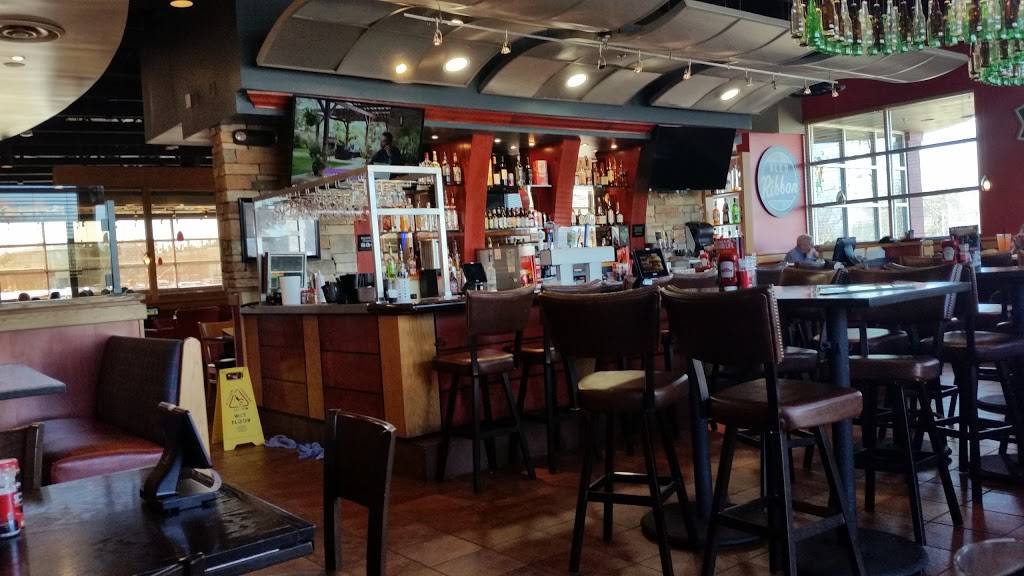 Red Robin Gourmet Burgers and Brews | restaurant | 9665 Liberia Ave, Manassas, VA 20111, USA | 7033937233 OR +1 703-393-7233