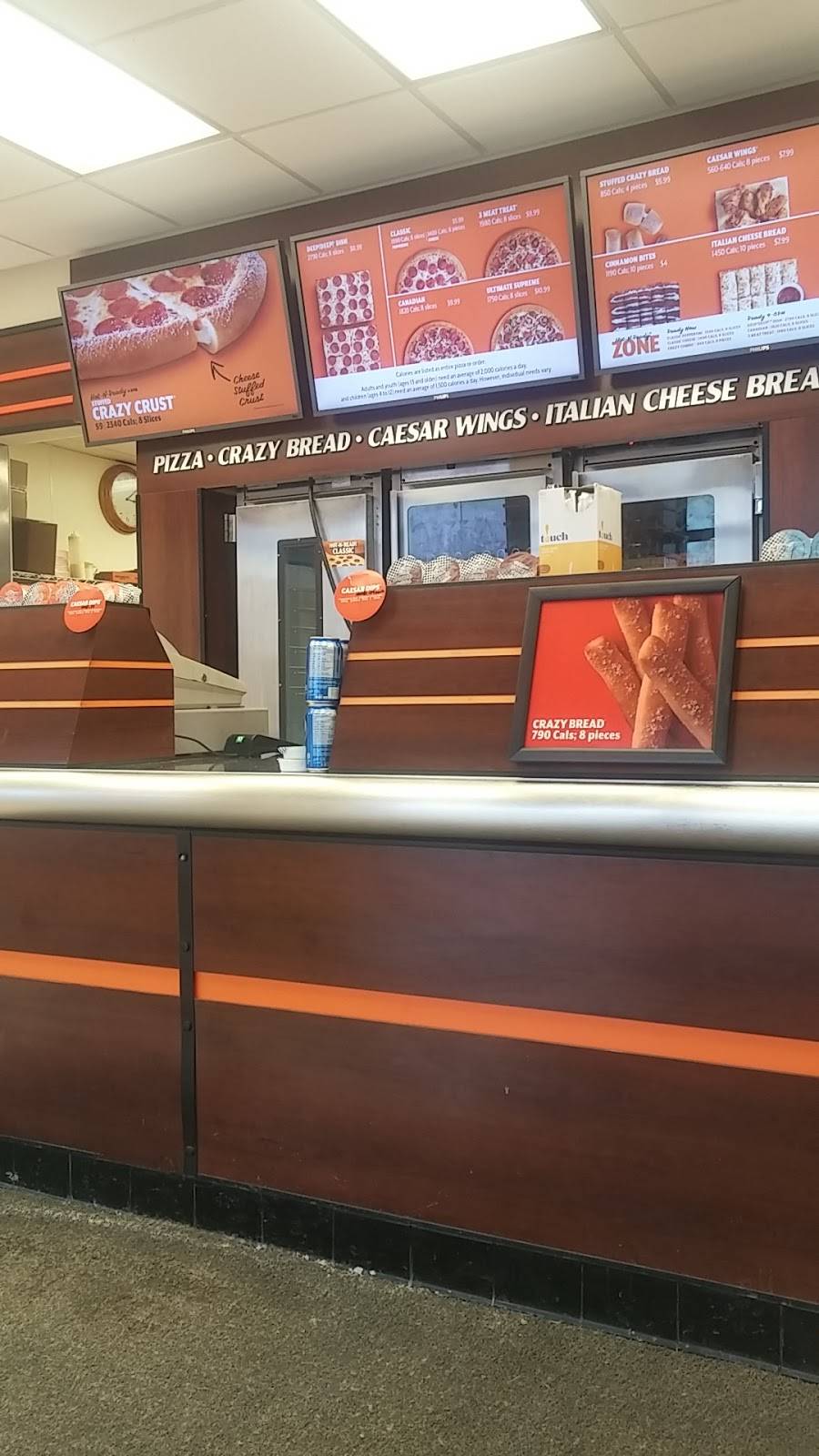 Little Caesars Pizza | meal takeaway | 666 Wonderland Rd N, London, ON N6H 3E5, Canada | 5194722286 OR +1 519-472-2286