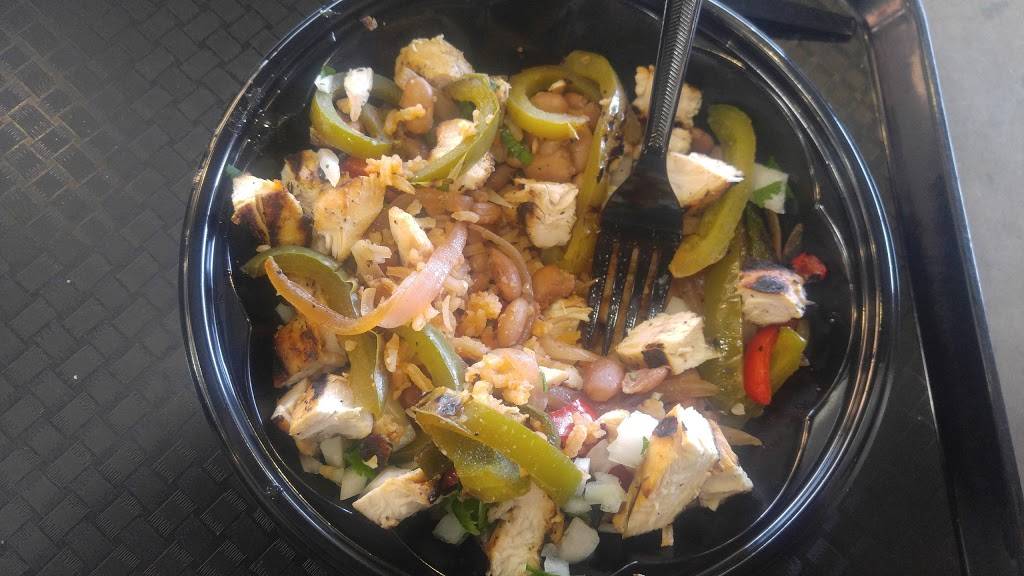 Baja Fresh | restaurant | 1020 Shaw Ave Ste B, Clovis, CA 93612, USA | 5593227000 OR +1 559-322-7000