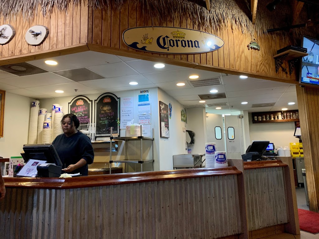 R and R Seafood | restaurant | 1477 Battleship Pkwy, Spanish Fort, AL 36527, USA | 2516218366 OR +1 251-621-8366