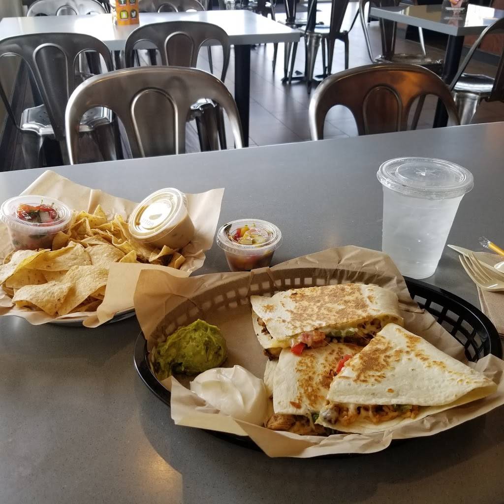 QDOBA Mexican Eats | restaurant | 2600 Exchange Dr, Edmond, OK 73034, USA | 4055096414 OR +1 405-509-6414