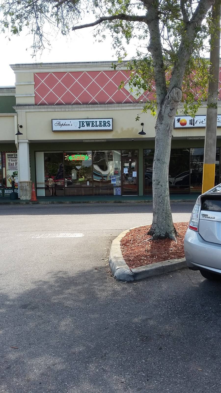 Beef O Bradys | restaurant | 2825 Garden St #9, Titusville, FL 32796, USA | 3212682929 OR +1 321-268-2929