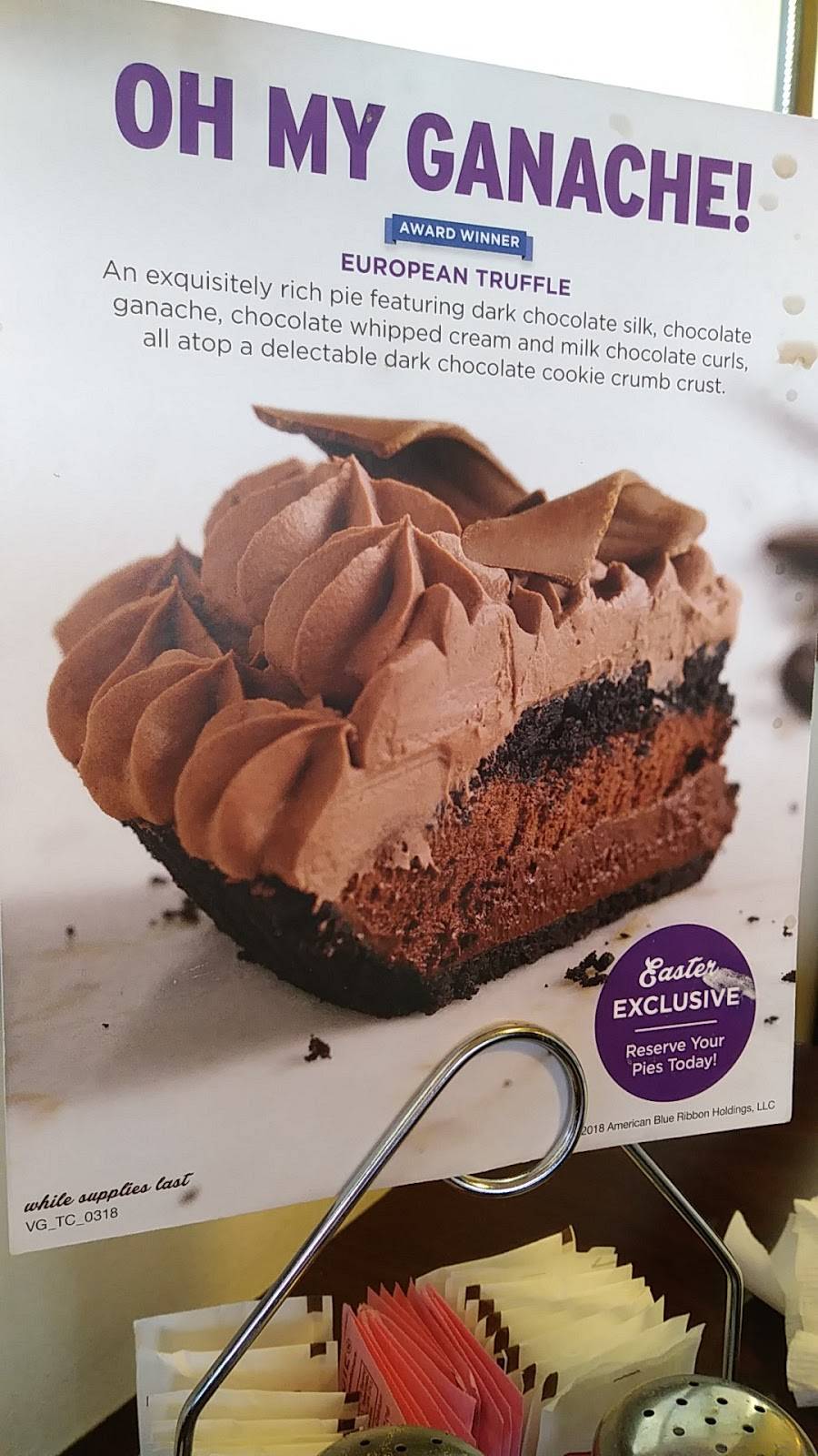 Village Inn | bakery | 7801 N Mesa St, El Paso, TX 79932, USA | 9155817205 OR +1 915-581-7205