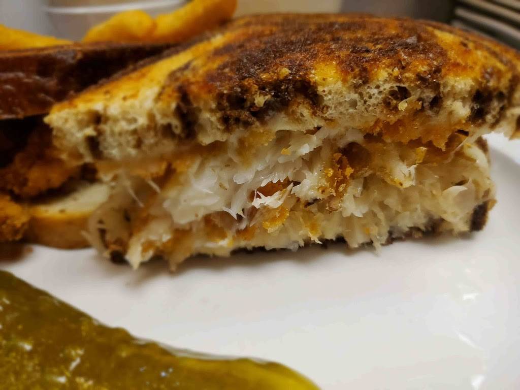 Zarates Family Restaurant | restaurant | 3502 N Access Rd #1, Englewood, FL 34224, USA | 9412082855 OR +1 941-208-2855