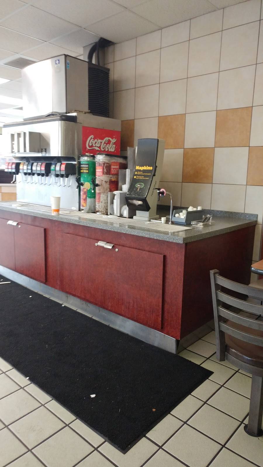 McDonalds | cafe | 4404 N 30th St, Omaha, NE 68111, USA | 4024513460 OR +1 402-451-3460