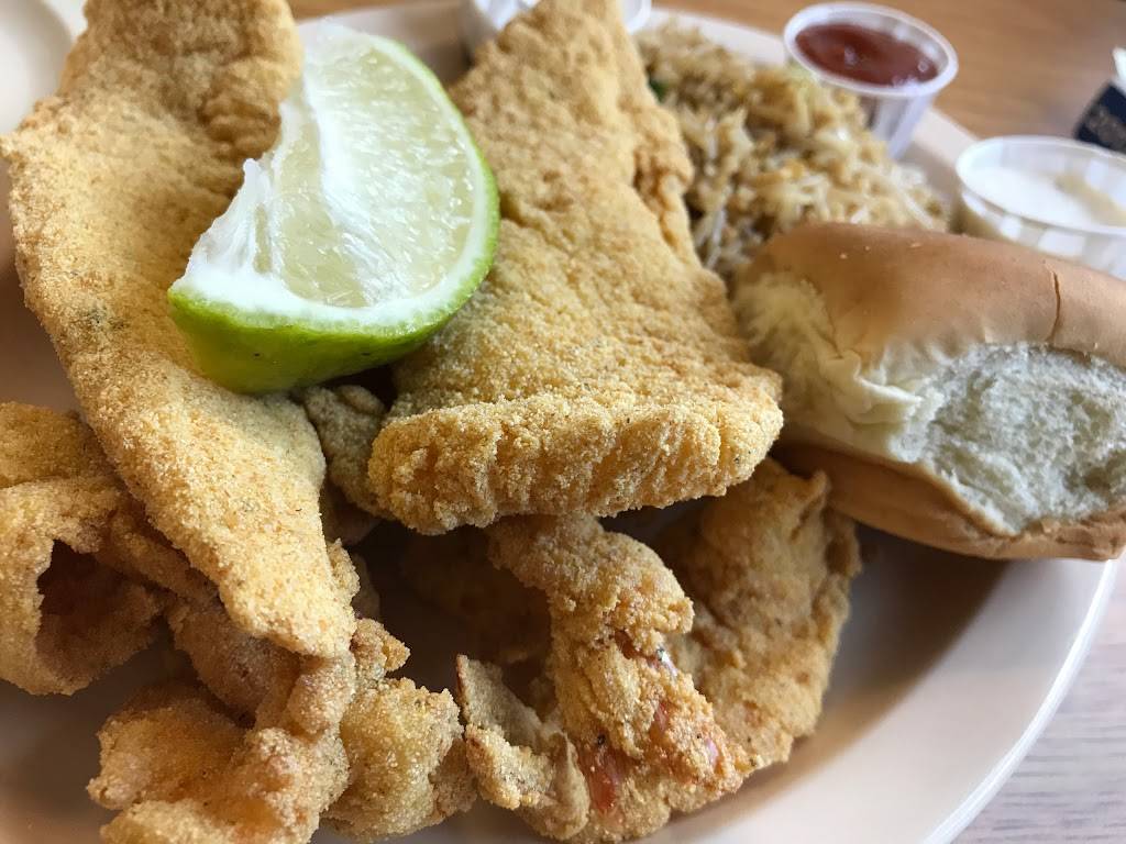 Connies Seafood Market & Restaurant | restaurant | 2525 Airline Dr, Houston, TX 77009, USA | 7138682144 OR +1 713-868-2144