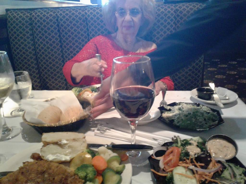 McDivots Restaurant | restaurant | 3011 Rock Island Rd, Margate, FL 33063, USA | 9547533500 OR +1 954-753-3500