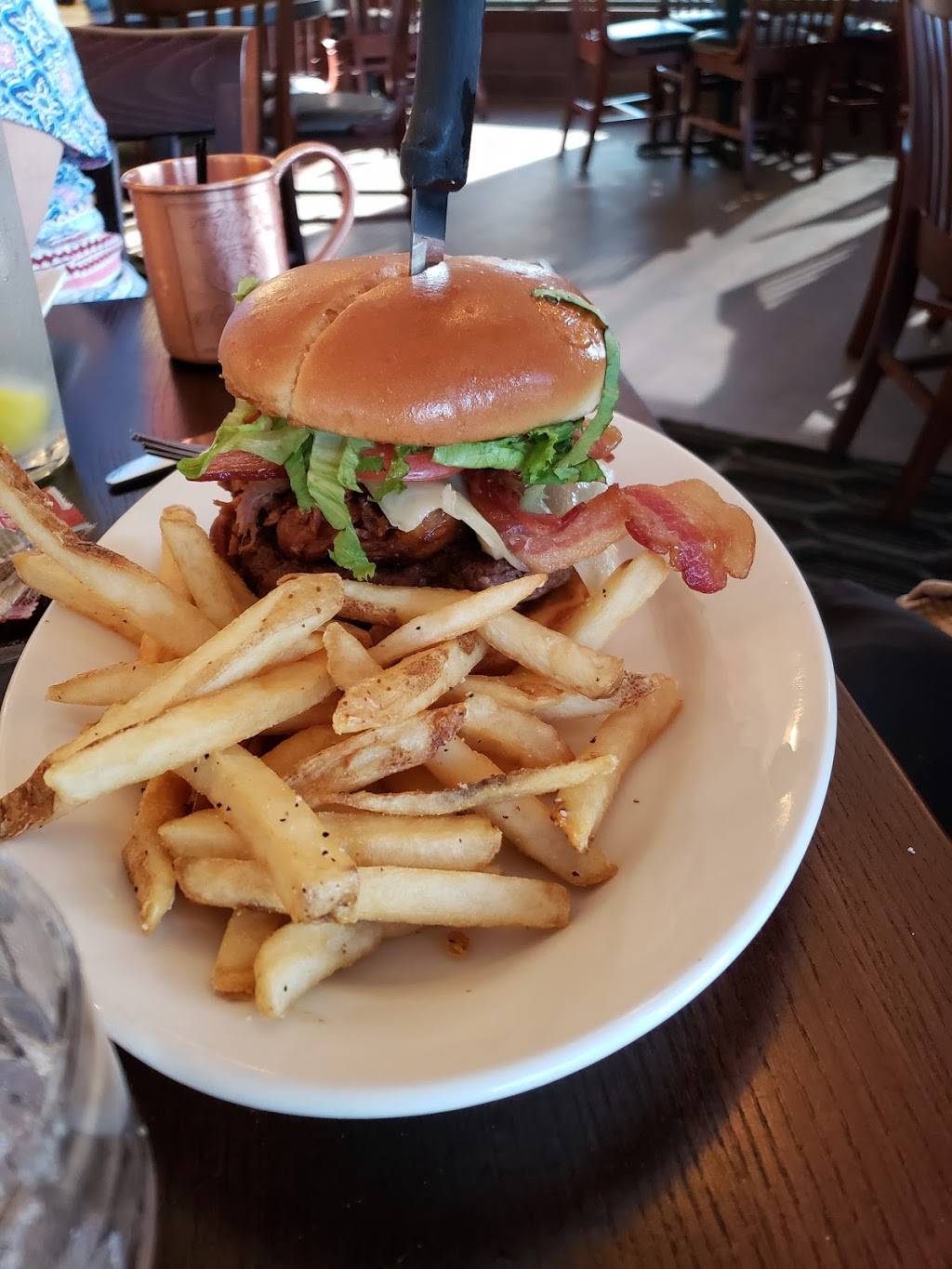 Nick and Jakes Shawnee | restaurant | 22220 Midland Dr, Shawnee, KS 66226, USA | 9139148535 OR +1 913-914-8535